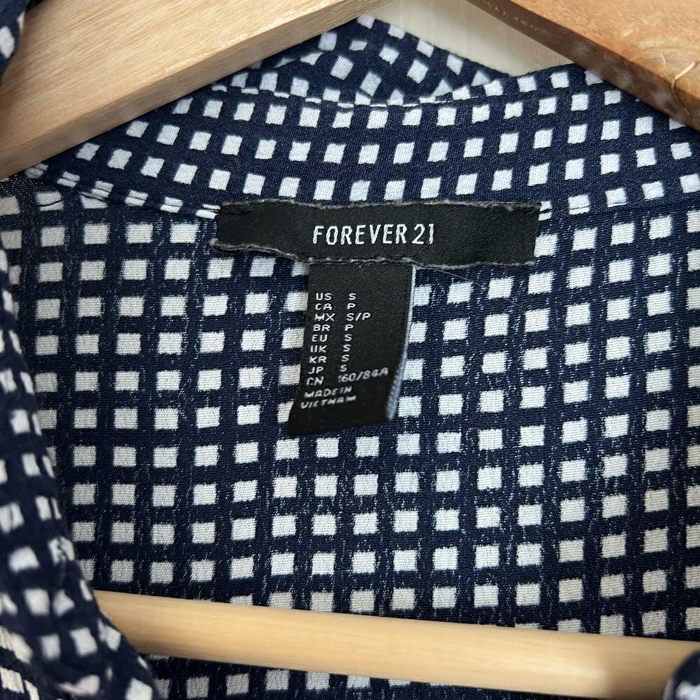 Forever 21 Dress - Picture 3 of 4